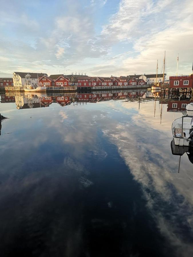 Kule Gule Huset Lägenhet Svolvær Exteriör bild