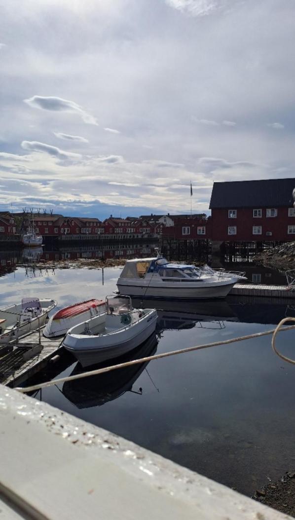 Kule Gule Huset Lägenhet Svolvær Exteriör bild